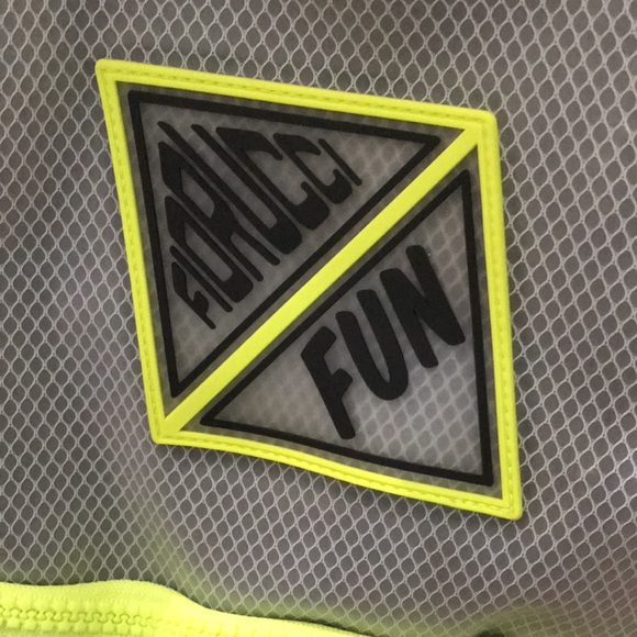 Like New Fiorucci x Fun Bucket/Backpack bag!🖤💛 - Picture 2 of 12